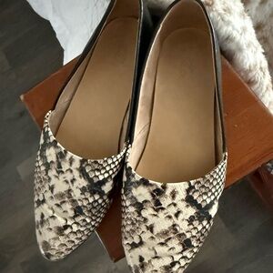 Market & Spruce Snakeskin Print Flats